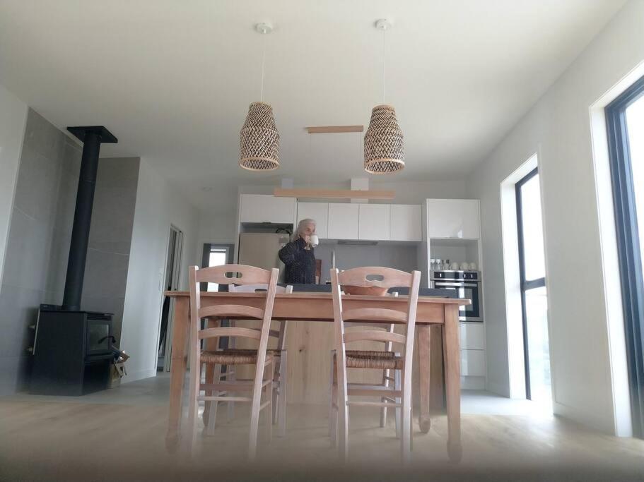 Xspot Medlands Beach House - Ocean Views - Short Stroll To The Beach Buitenkant foto