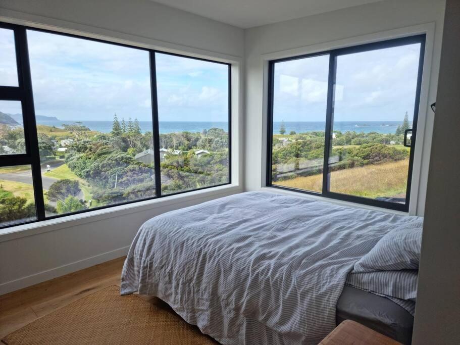 Xspot Medlands Beach House - Ocean Views - Short Stroll To The Beach Buitenkant foto