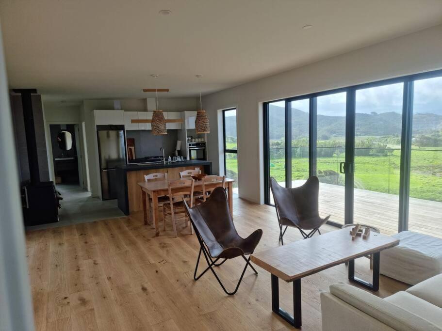 Xspot Medlands Beach House - Ocean Views - Short Stroll To The Beach Buitenkant foto