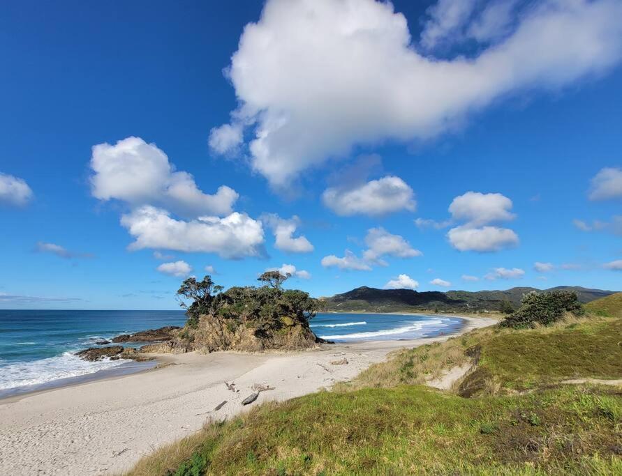 Xspot Medlands Beach House - Ocean Views - Short Stroll To The Beach Buitenkant foto