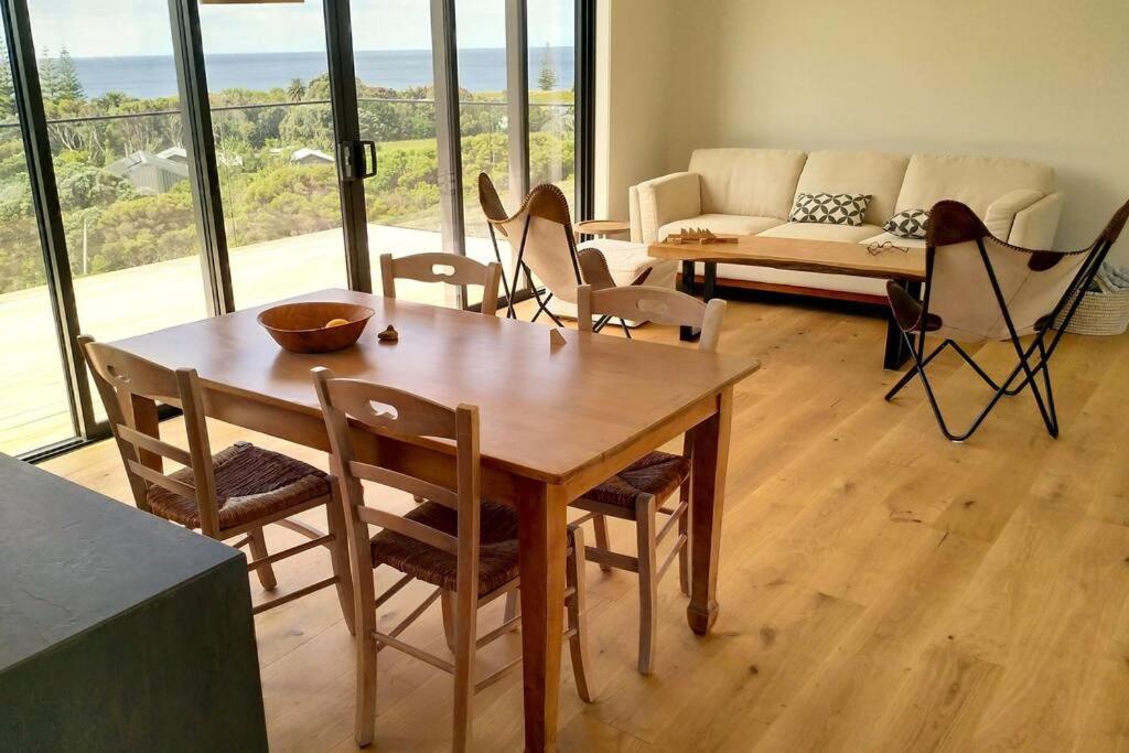 Xspot Medlands Beach House - Ocean Views - Short Stroll To The Beach Buitenkant foto